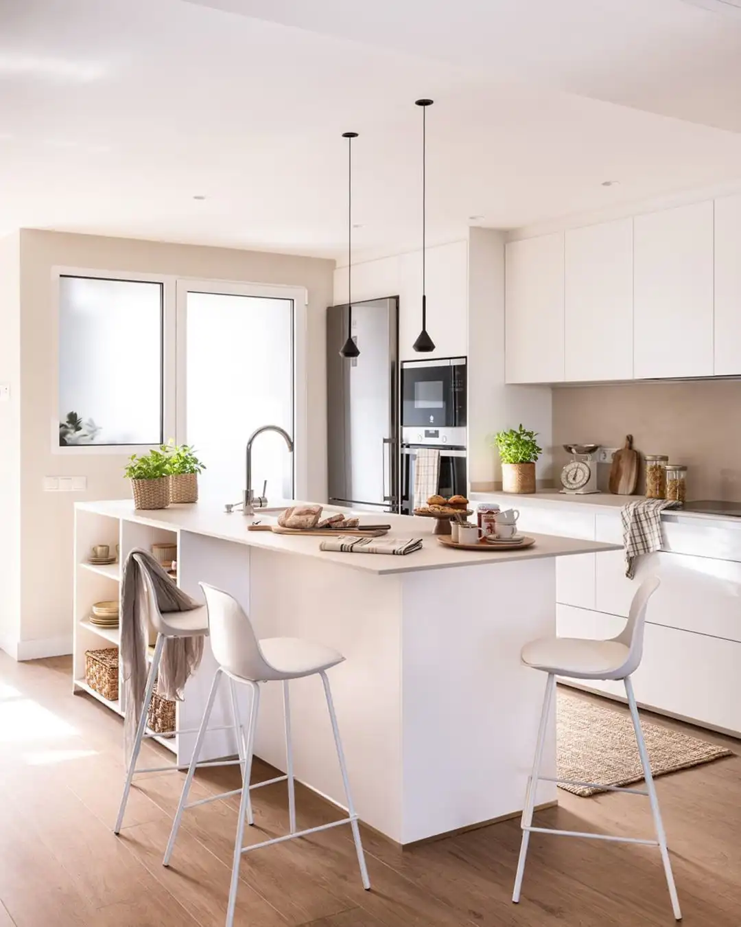 طراحی آشپزخانه خطی و اوپن