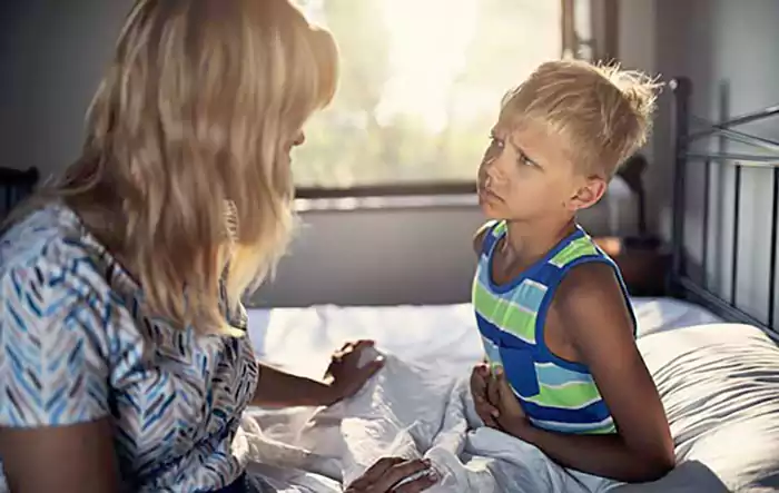 علل وجود خون در مدفوع کودکان