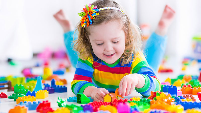 حمایت از یادگیری کودکان از طریق بازی