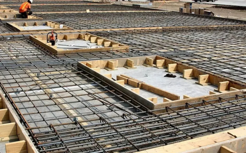 طراحی فونداسیون ویلا با توجه به شرایط زمین و خاک