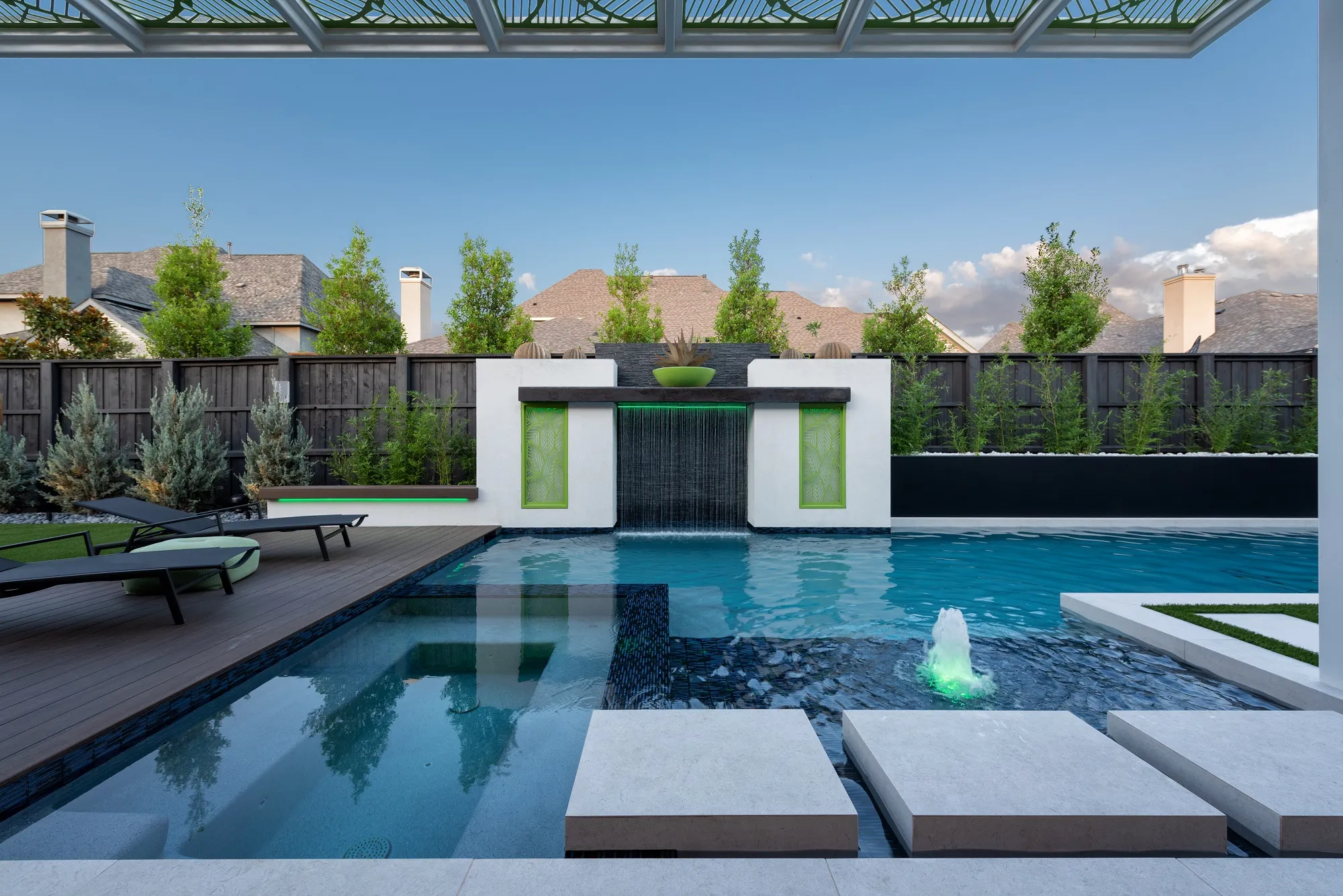 هزینه‌های بازسازی استخر