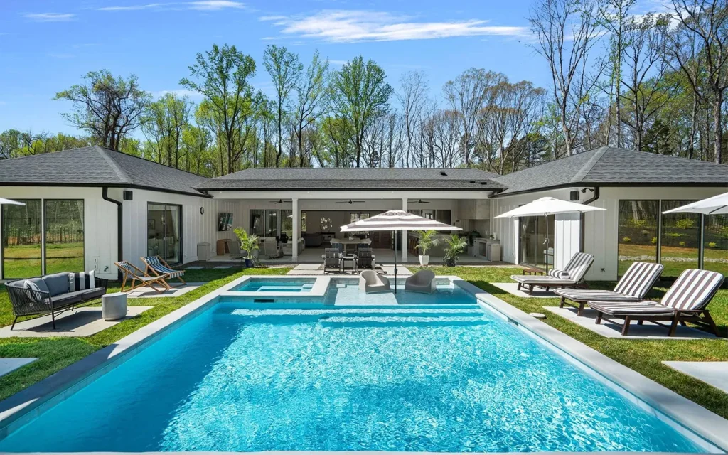 بازسازی استخر | هزینه، مراحل و خدمات تخصصی