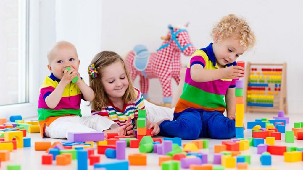 آموزش مهارت‌های اجتماعی در خانه