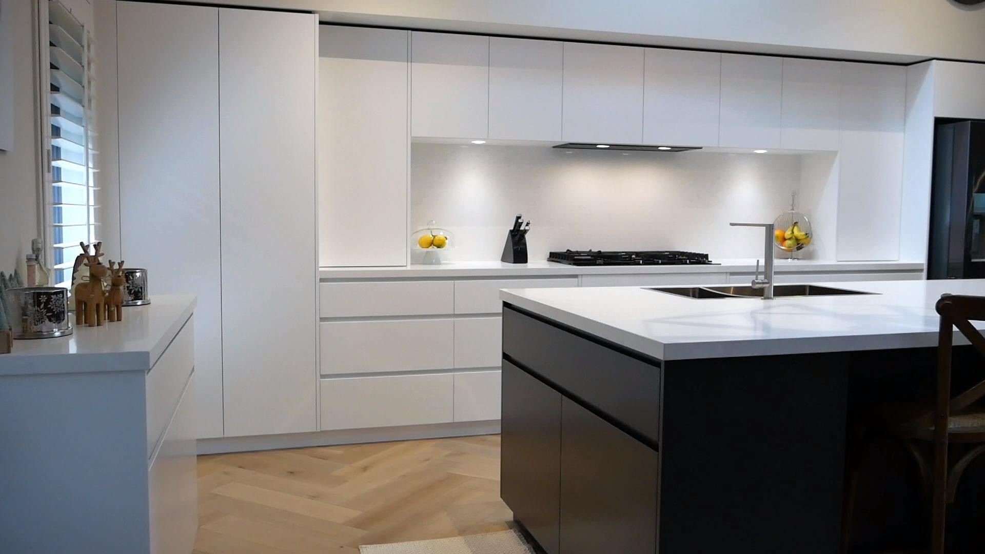 کابینت مدرن با روکش پلی اورتان