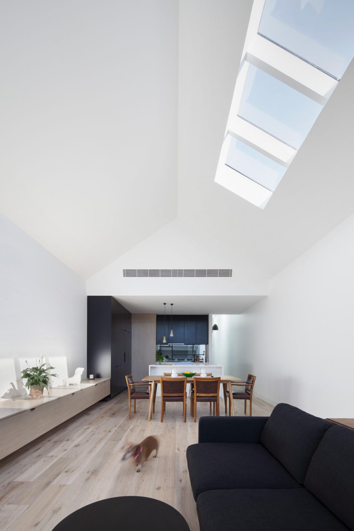 تصویری از خانه ای که بازسازی شده است